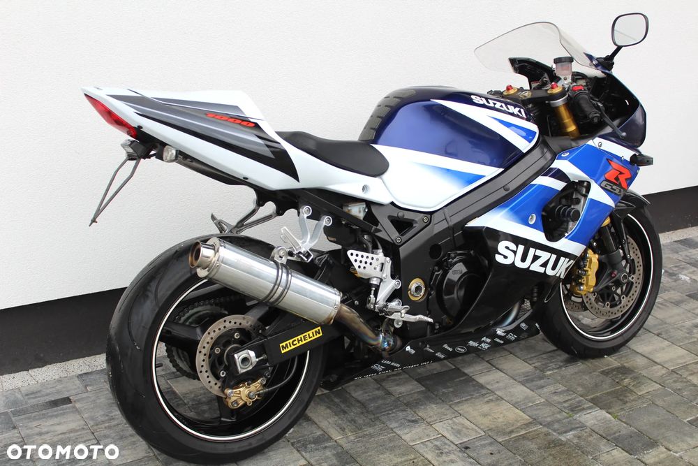 Suzuki GSX-R - 6