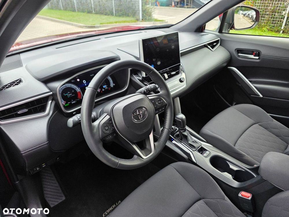 Toyota Corolla Cross - 20