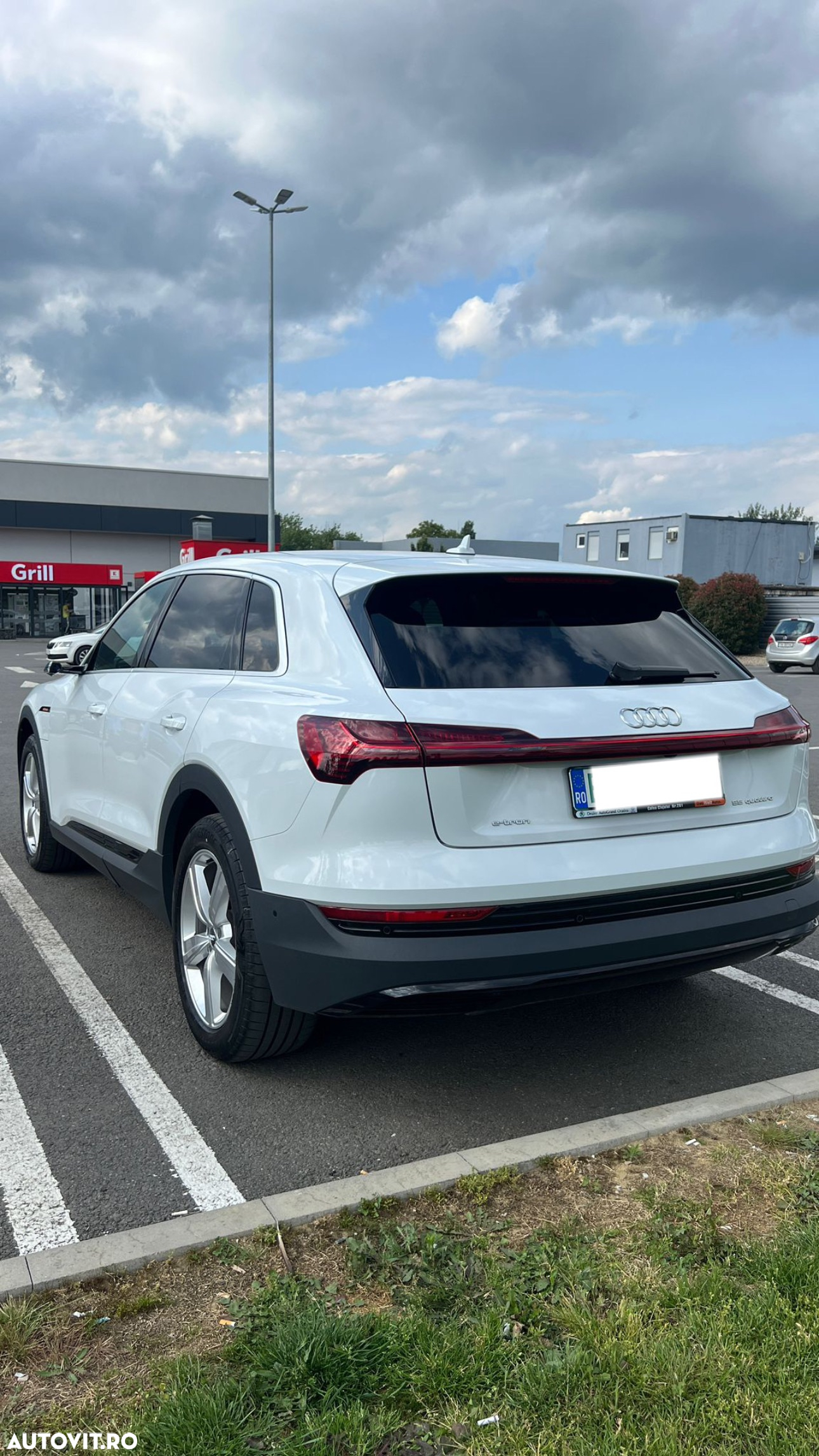 Audi e-tron quattro S - 2