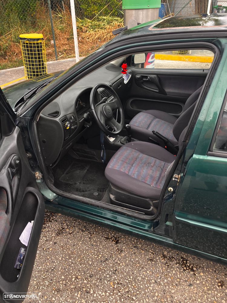 VW Polo - 5