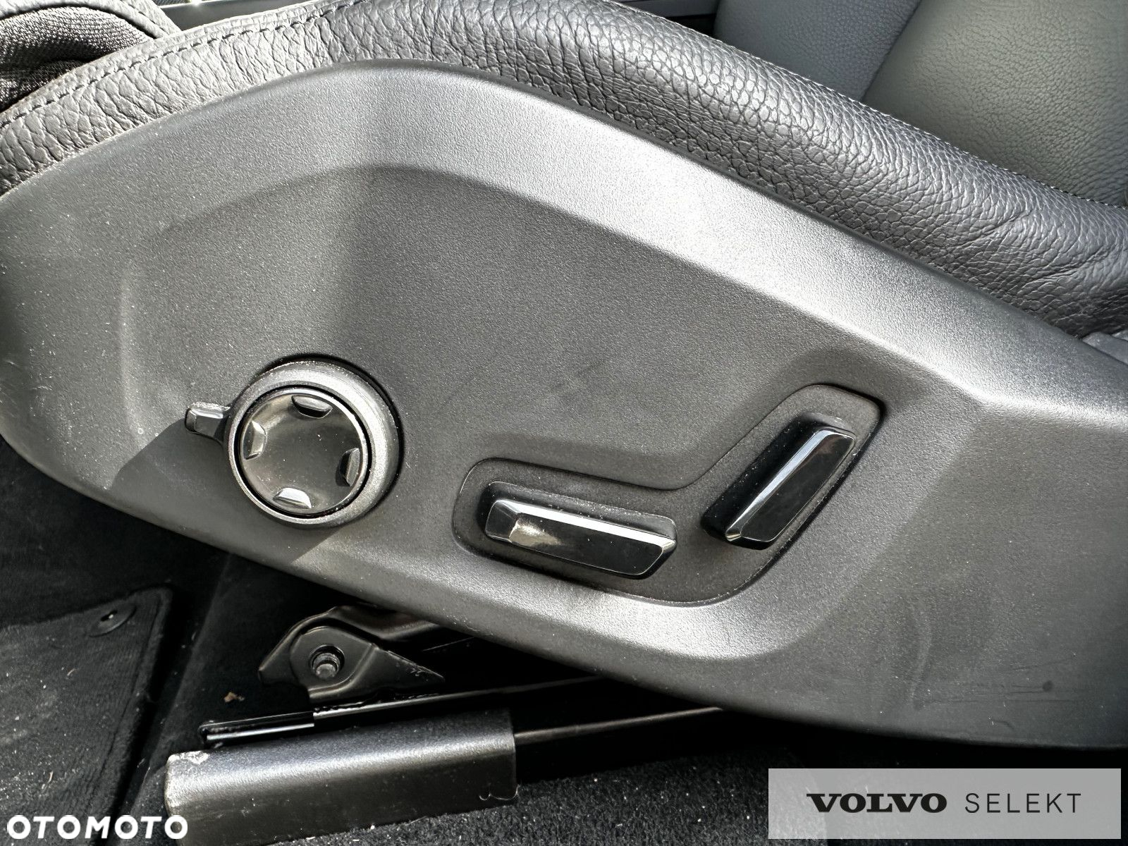 Volvo XC 60 - 22
