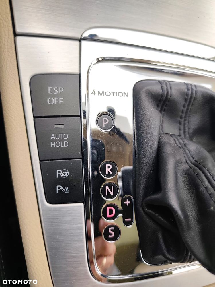 Volkswagen Passat CC - 20