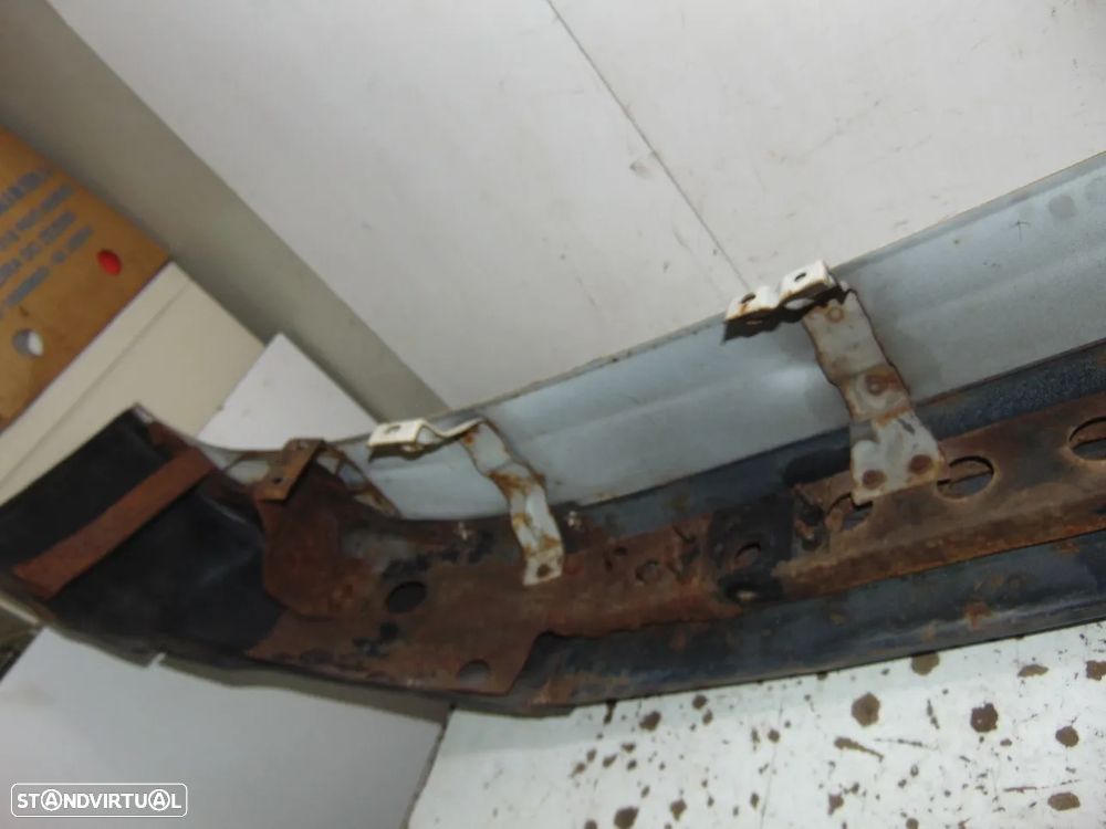 Nissan urvan para-choques - 8