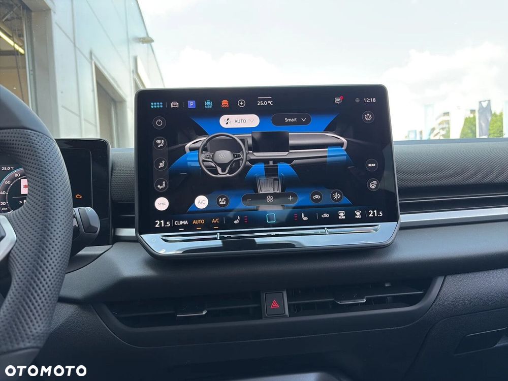 Volkswagen T-Roc 1.5 eTSI R-Line DSG - 17