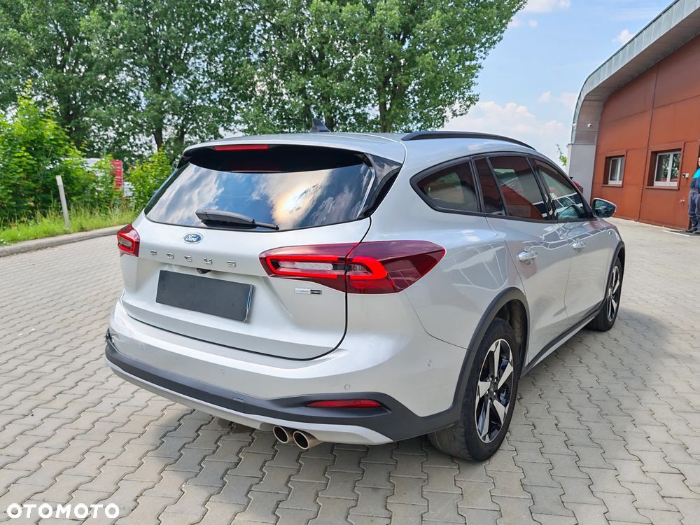 Ford Focus 1.0 EcoBoost Hybrid ACTIVE - 12