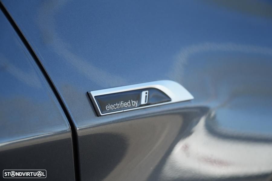 BMW X1 25 e xDrive Corporate Edition - 6