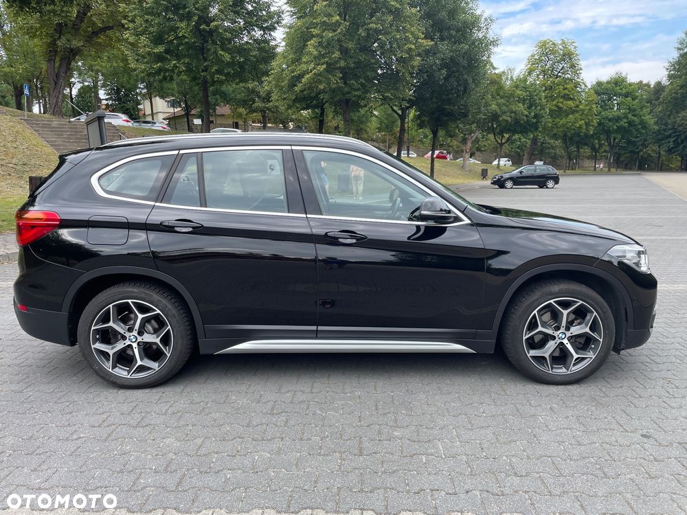 BMW X1 xDrive18d xLine - 4