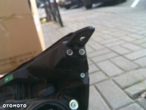 SSANGYONG RODIUS 2 II PRAWA PRZEDNIA LAMPA ZWYKŁA SOCZEWKA ORYGINAŁ - 9