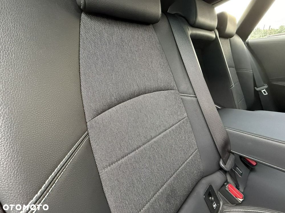 Toyota Corolla 1.8 Hybrid Executive - 18