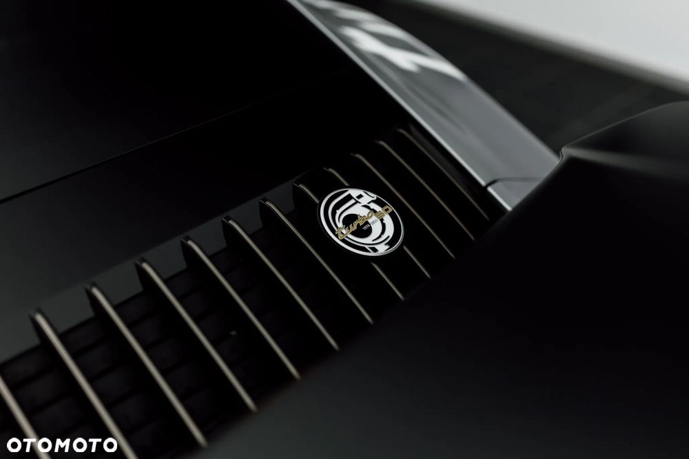 Porsche 911 Turbo 50 Years - 18
