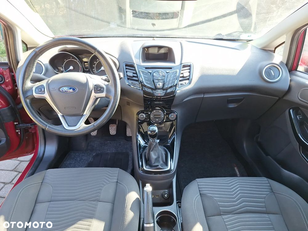 Ford Fiesta 1.6 TDCi Titanium - 18