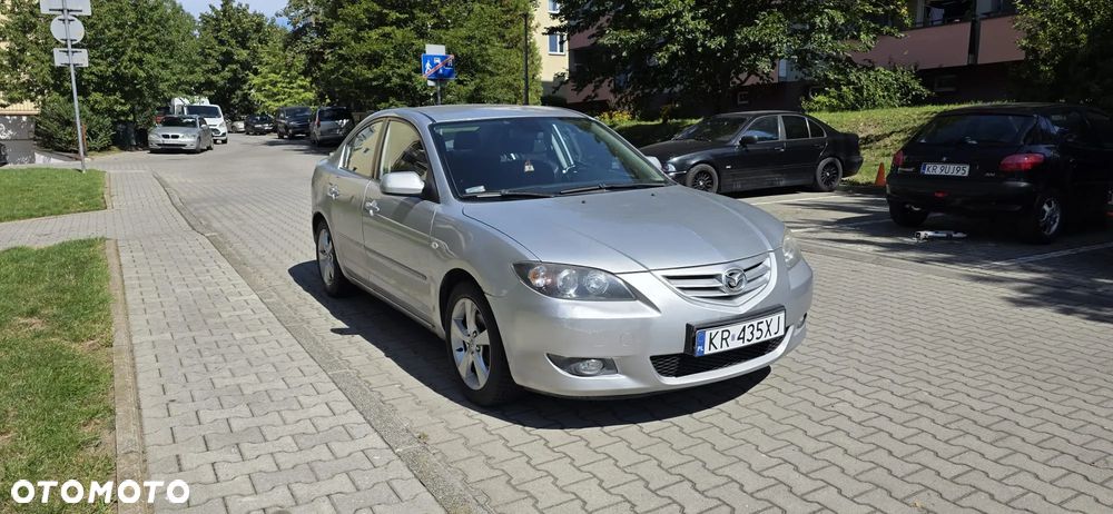 Mazda 3 1.6 Active + - 2
