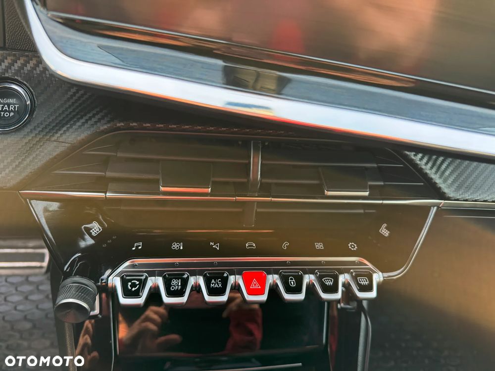 Peugeot 2008 1.2 PureTech GT Pack S&S EAT8 - 20