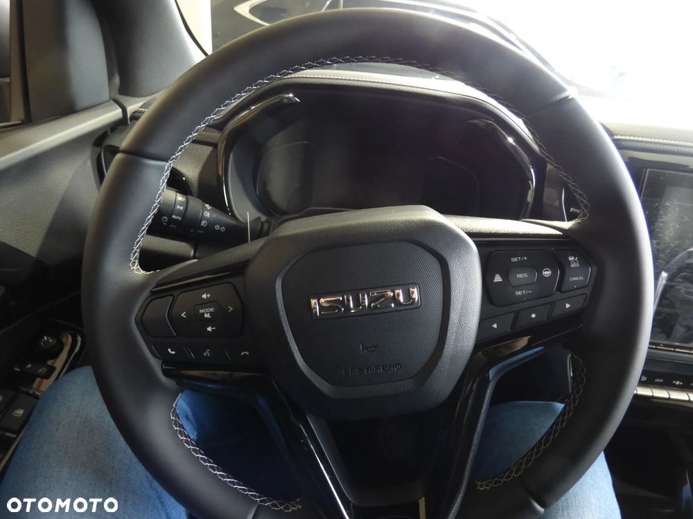 Isuzu D-Max 1.9 DC LSE - 13