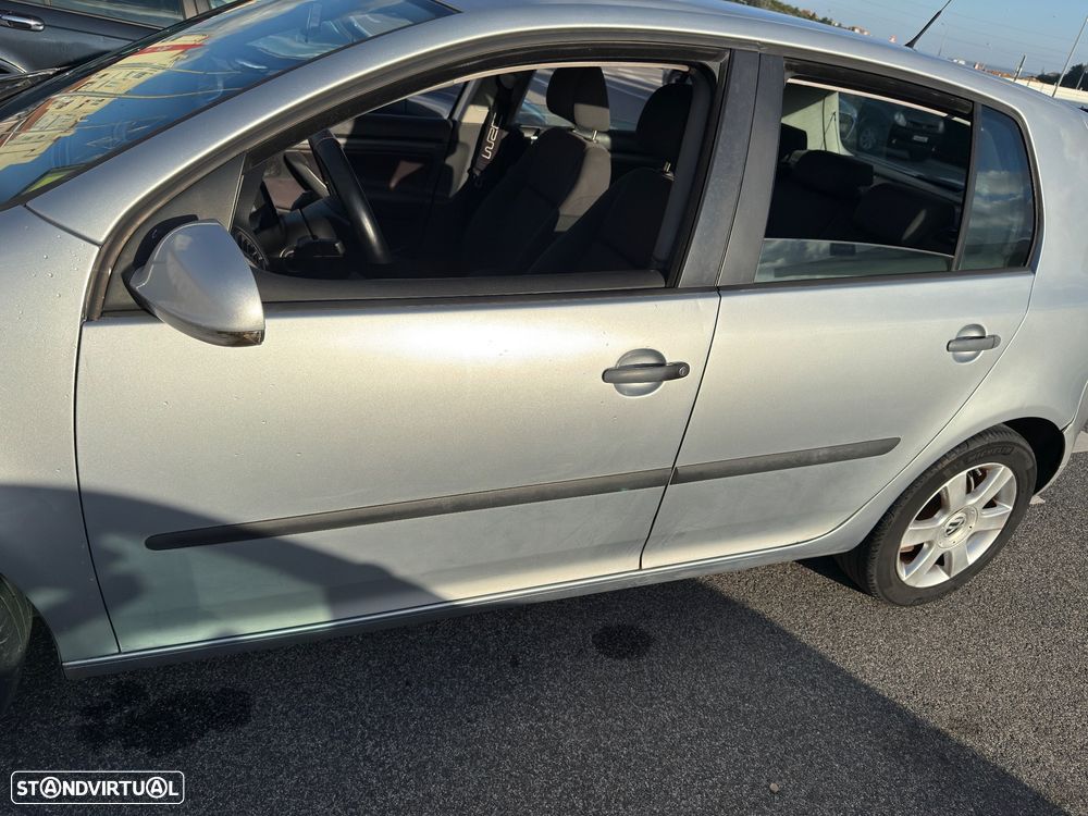 VW Golf 1.9 TDi Confortline - 4