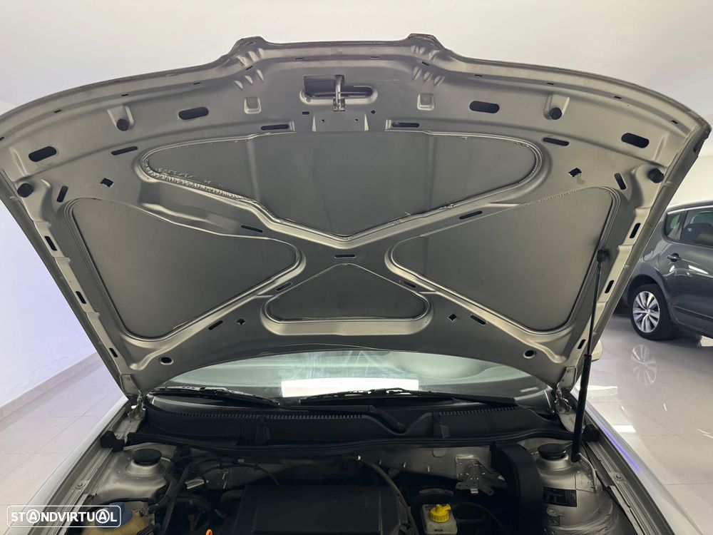 SEAT Leon 1.4 16V Confort JE+AC - 23