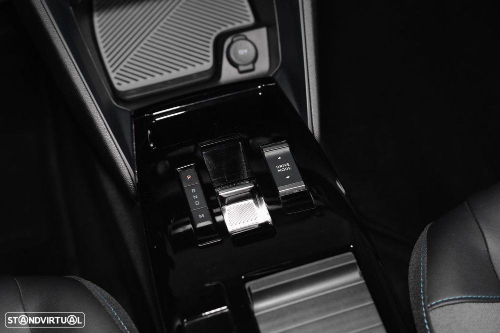 Citroën C4 X 1.2 PureTech Plus EAT8 - 33