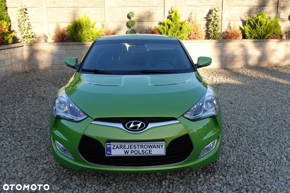 Hyundai Veloster - 15