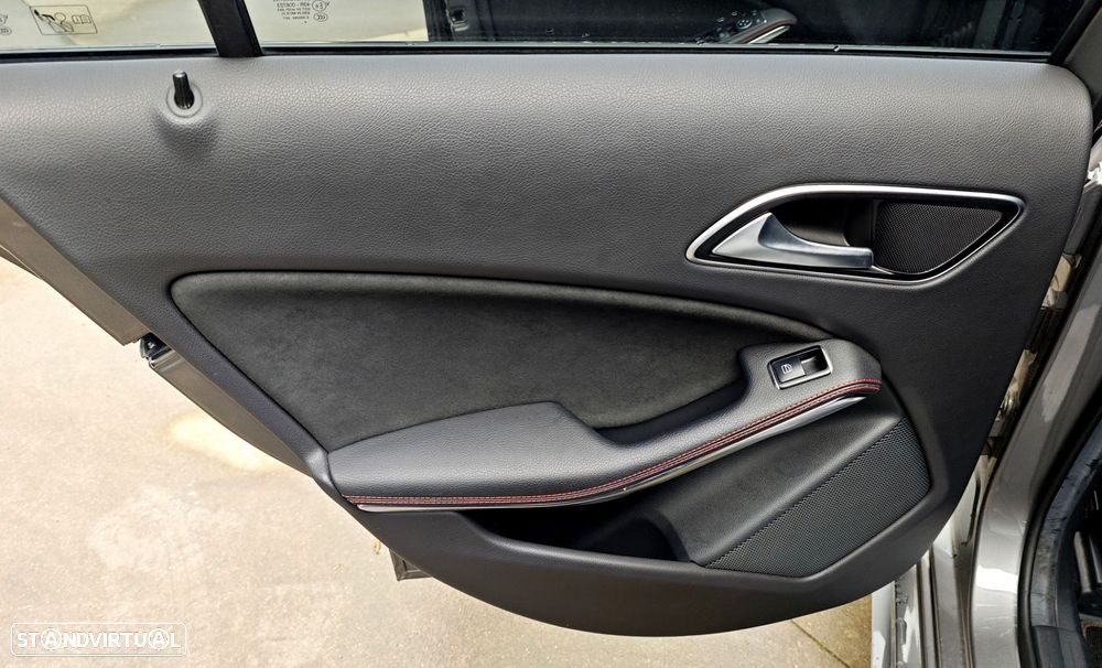 Mercedes-Benz A 180 d AMG Line Aut. - 30