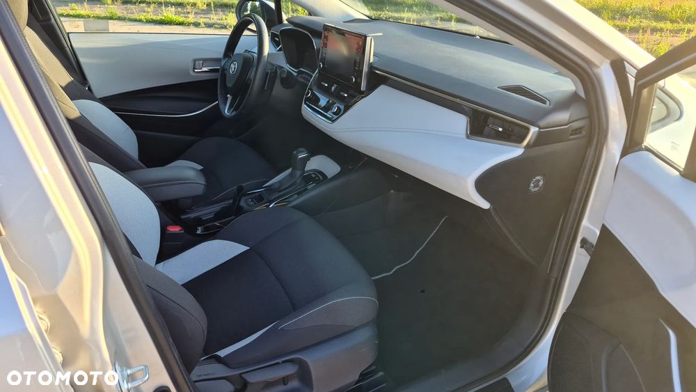 Toyota Corolla 2.0 Hybrid Comfort - 14