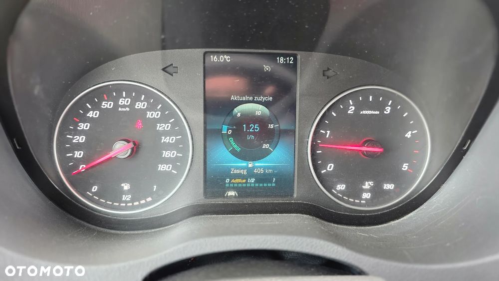 Mercedes-Benz Sprinter - 14