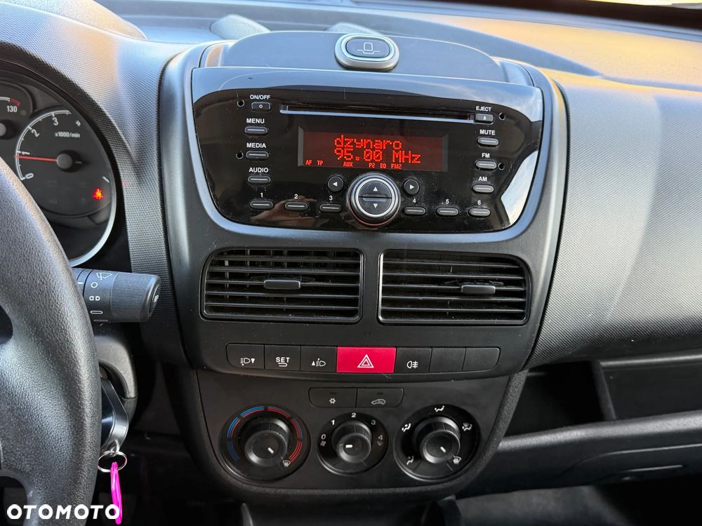 Opel Combo - 26