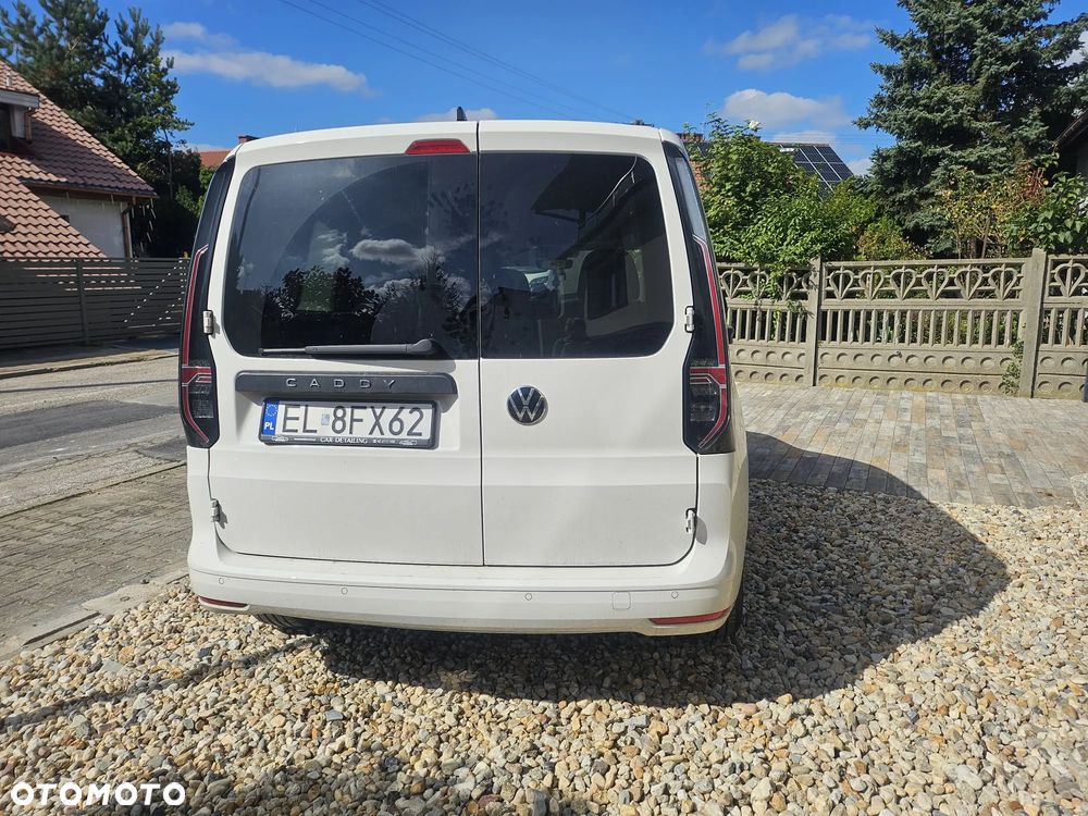Volkswagen Caddy 1.5 TSI Style DSG - 5