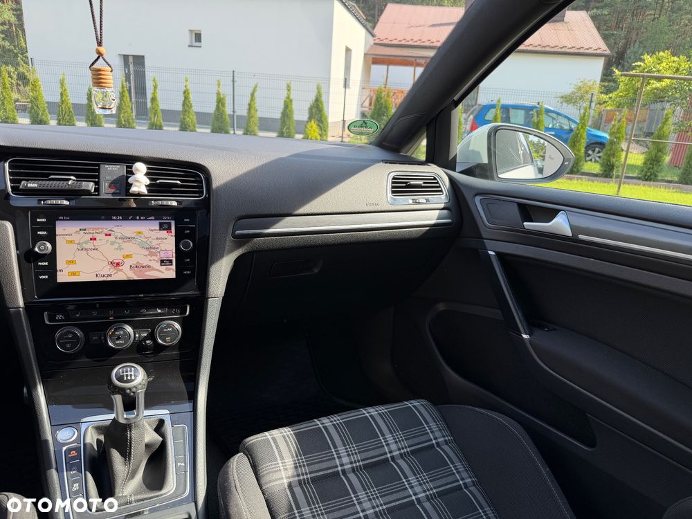 Volkswagen Golf 2.0 TDI BMT GTD - 11