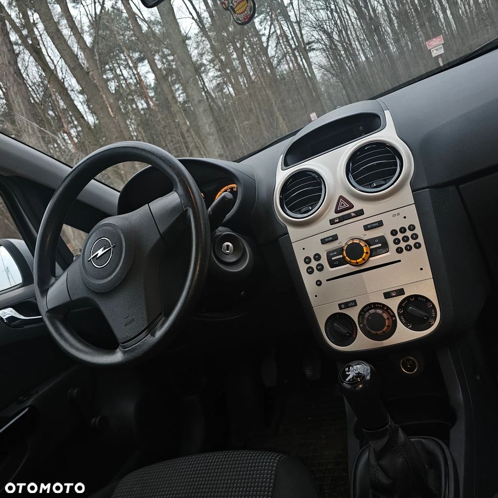 Opel Corsa 1.4 16V - 13