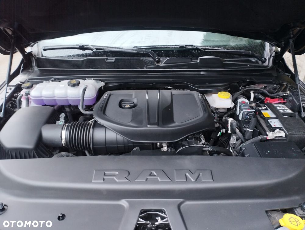 RAM 1500 - 14