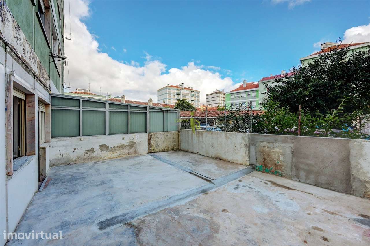 Apartamento T3 com terraço em Agualva-Cacém - Grande imagem: 2/42