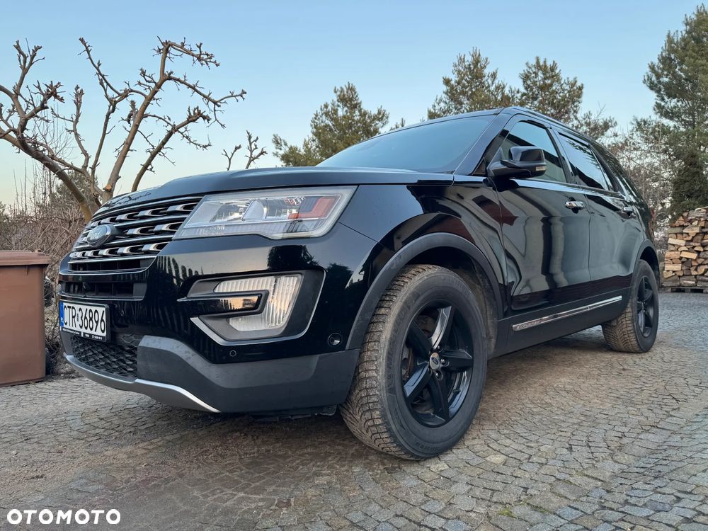 Ford Explorer - 1