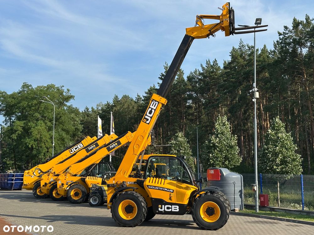 JCB 542-70 Industrial Plus - 40