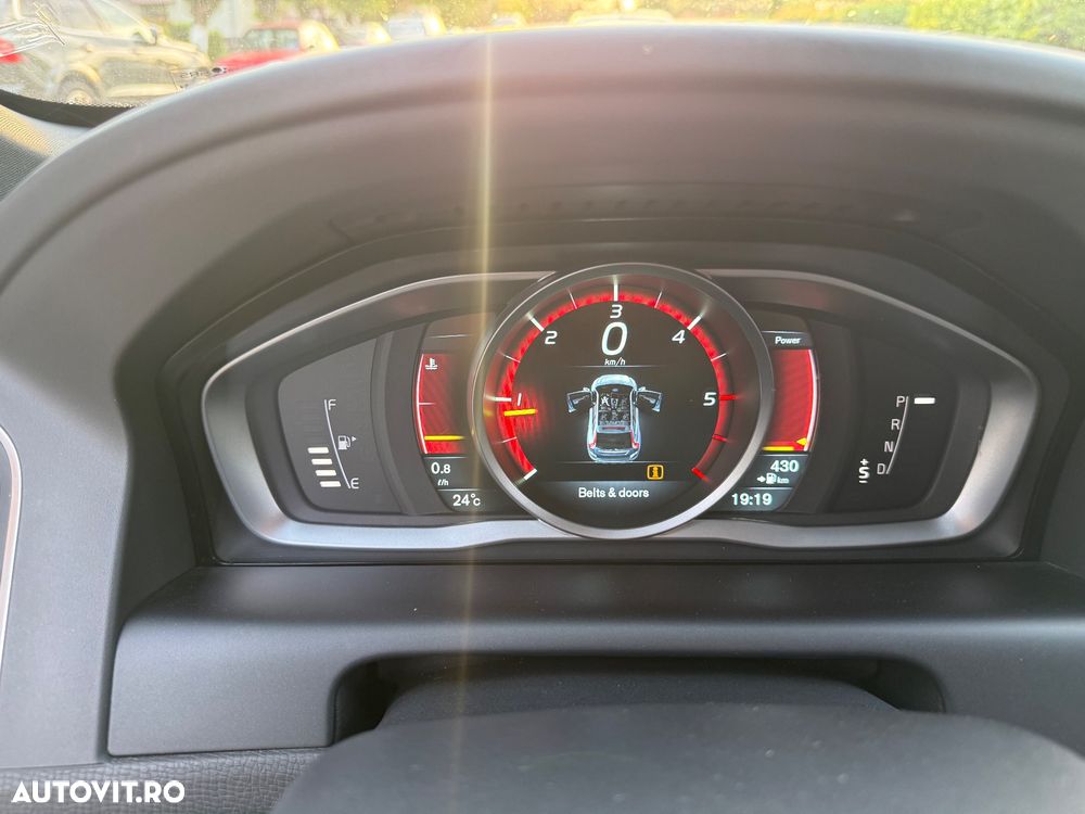 Volvo XC 60 D4 VEA Start-Stop R-Design - 9