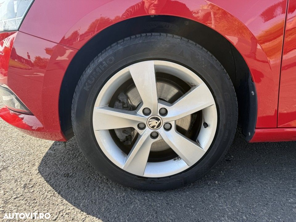 Skoda Fabia - 10