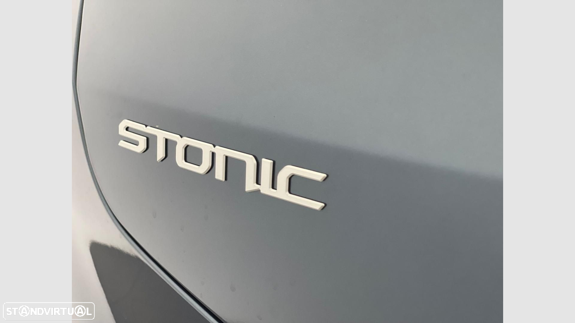 Kia Stonic 1.0 T-GDI GT Line - 10