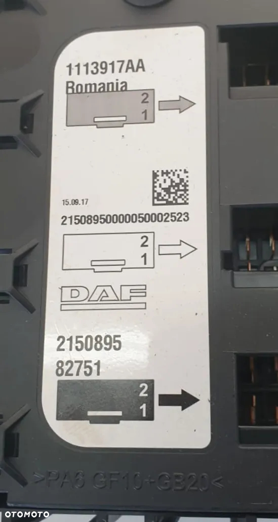 SKRZYNKA PŁYTA TABLICA BEZPIECZNIKÓW PRZEKAŹNIKÓW DAF XF 106 2150895 - 4