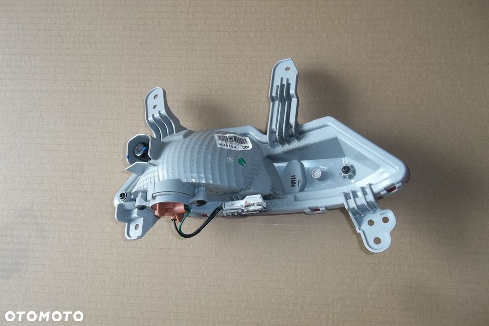 Lampa tylna prawa w zderzak HYUNDAI i30 - 2