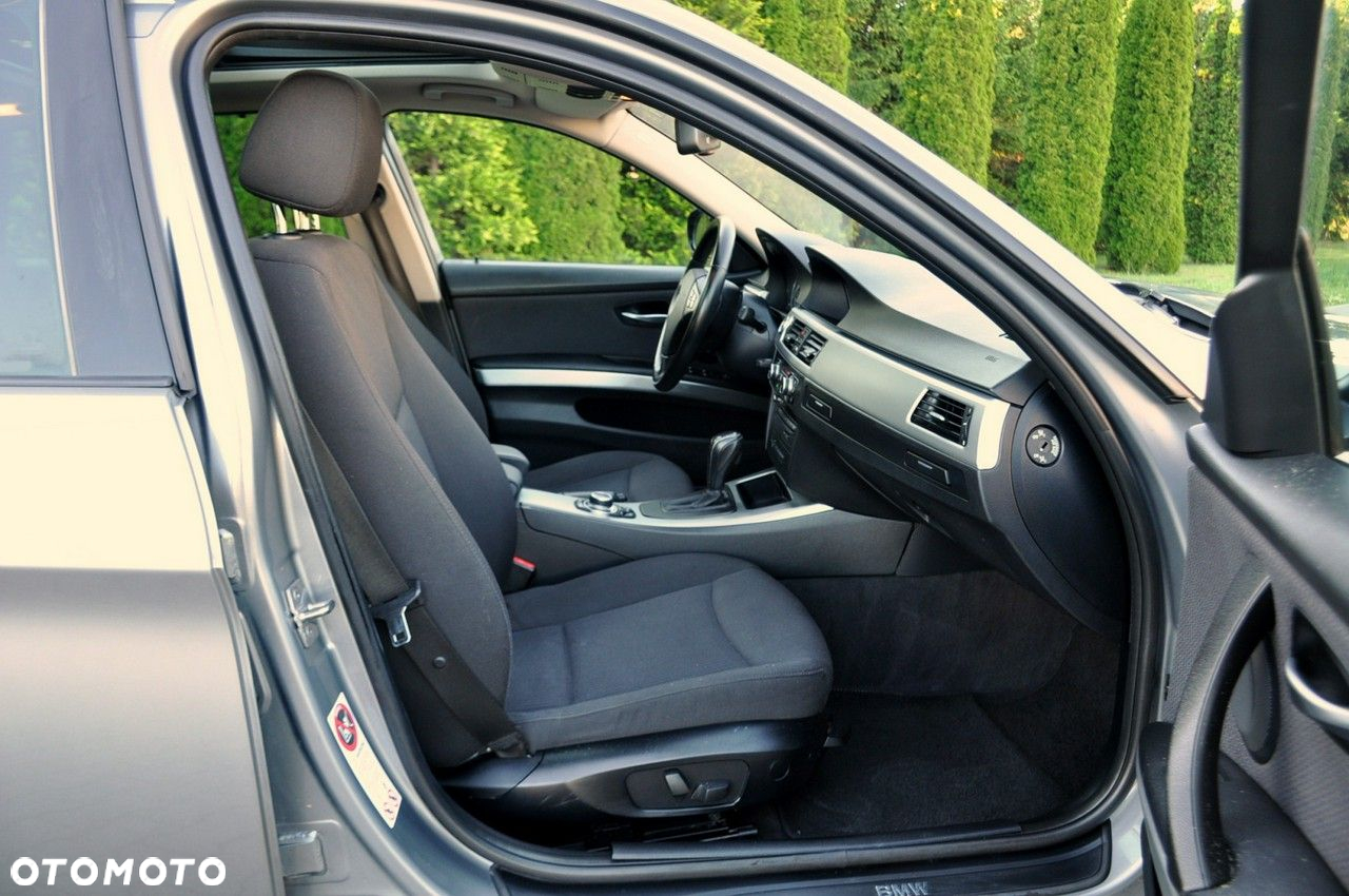 BMW Seria 3 - 17