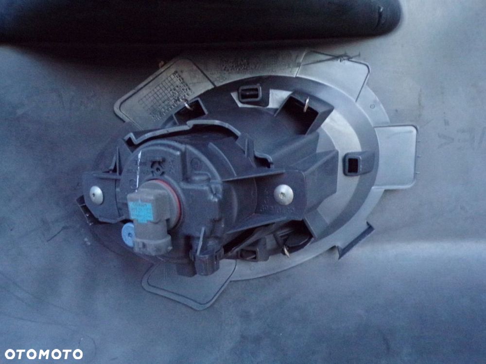 Nissan NV400 2010 - zderzak przód przedni ORYGINAŁ halogeny - 10