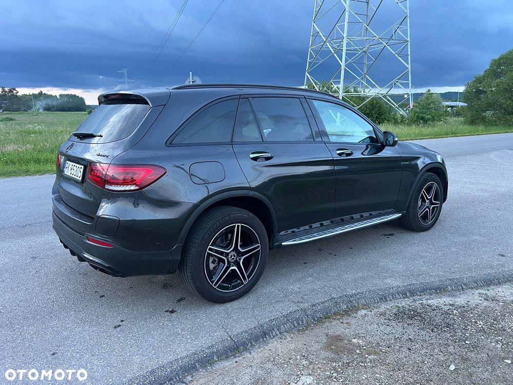 Mercedes-Benz GLC 300 de 4Matic 9G-TRONIC AMG Line - 3