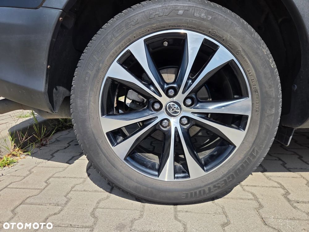 Toyota RAV4 2.0 D-4D Premium - 26