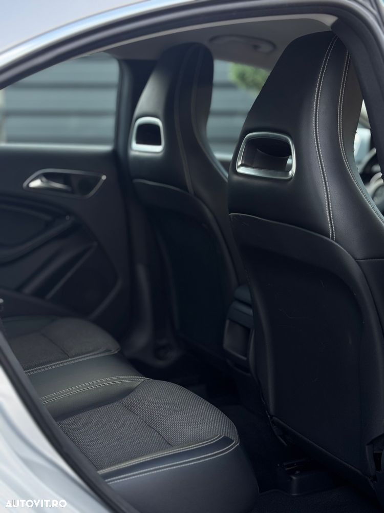Mercedes-Benz CLA 180 UrbanStyle Edition - 9