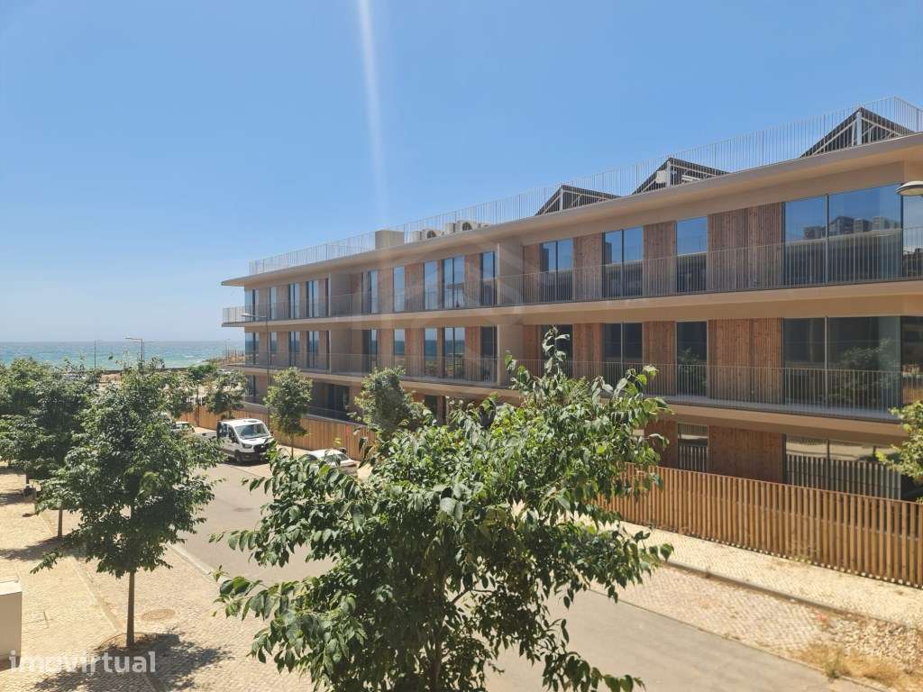 Apartamento T1 na primeira linha do Mar da Praia de Quarteira, Algarve - Grande imagem: 2/42