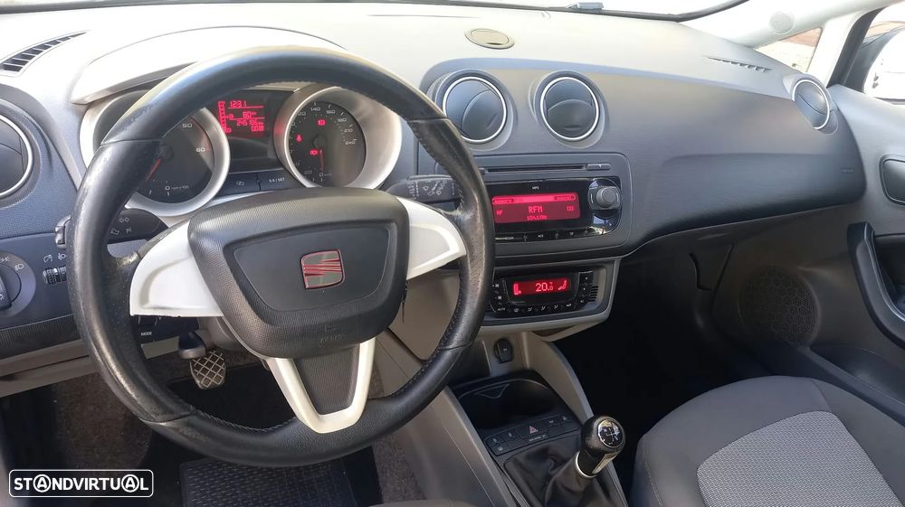 SEAT Ibiza ST 1.6 TDi Style DPF - 2