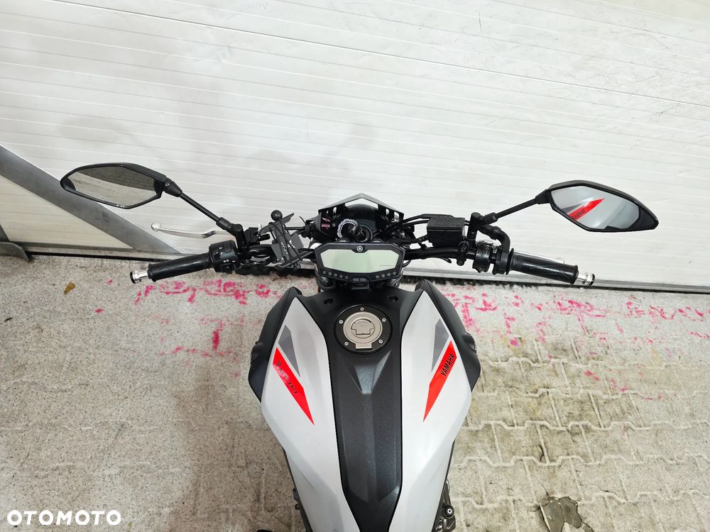 Yamaha MT - 30