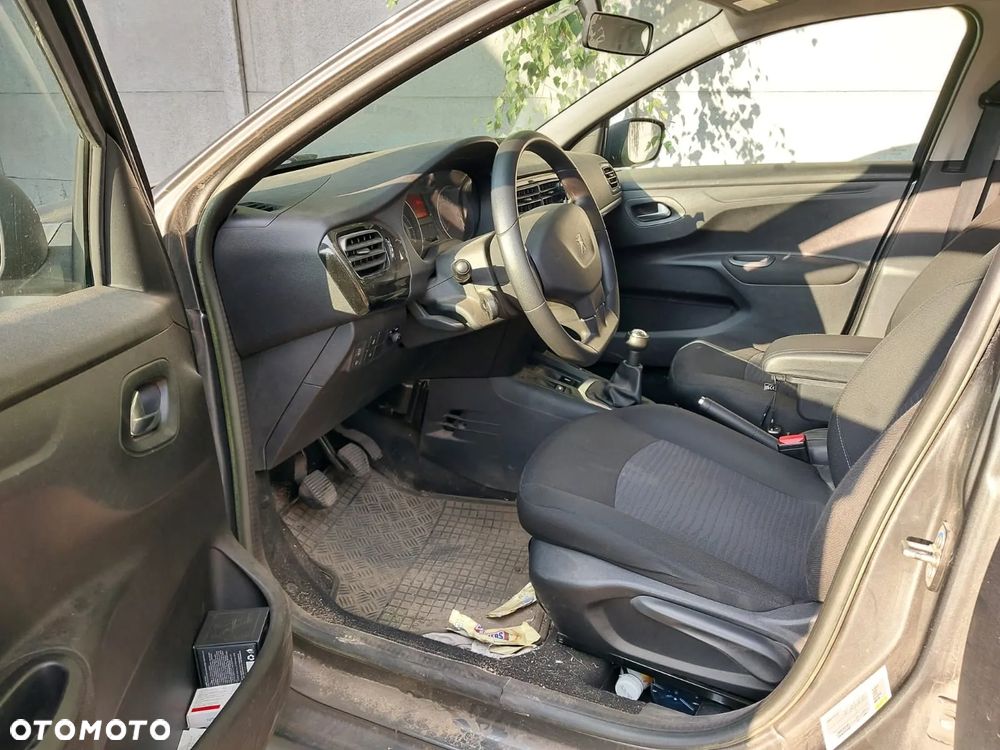 Peugeot 301 1.6 VTi Active EU6 - 7