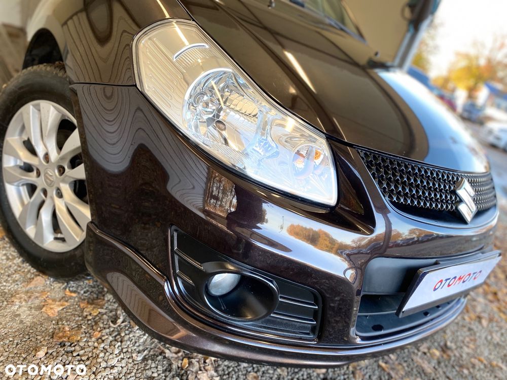 Suzuki SX4 1.6 Premium - 14