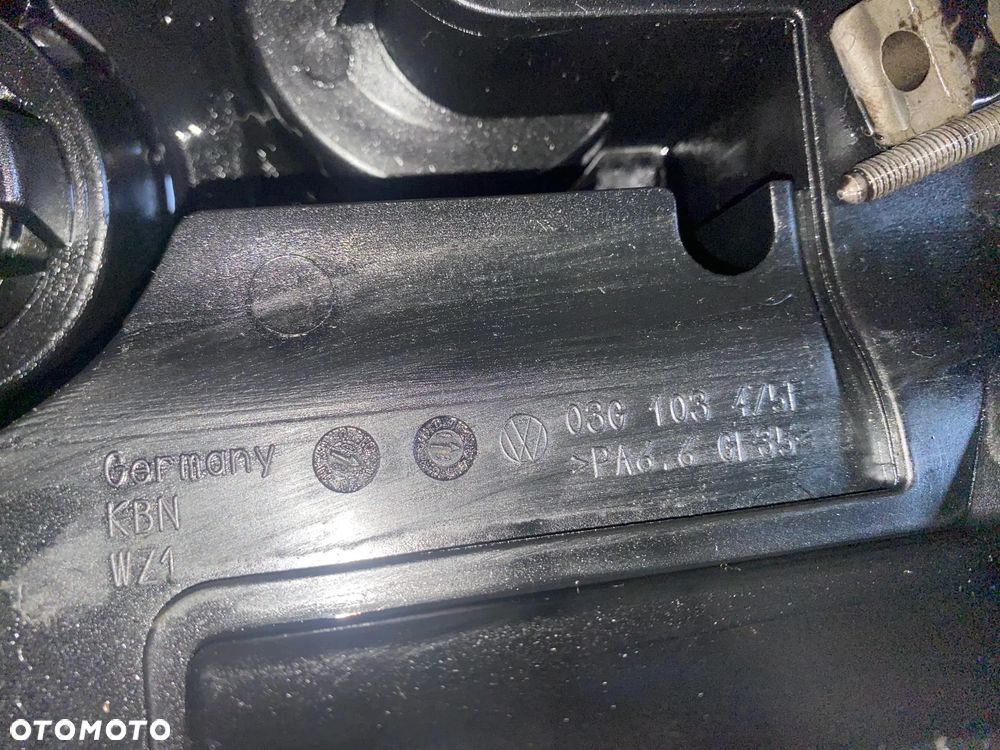 Pokrywa zaworów wałka rozrządu BLS 1.9 TDI OE - 2