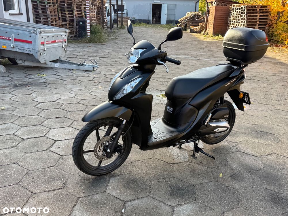 Honda Vision - 2
